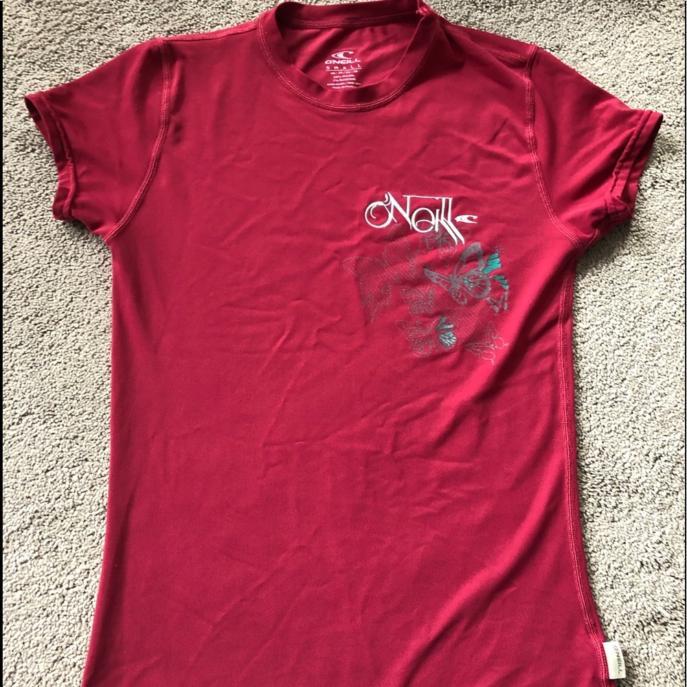 O’Neil, quick-dry, stretchy tee